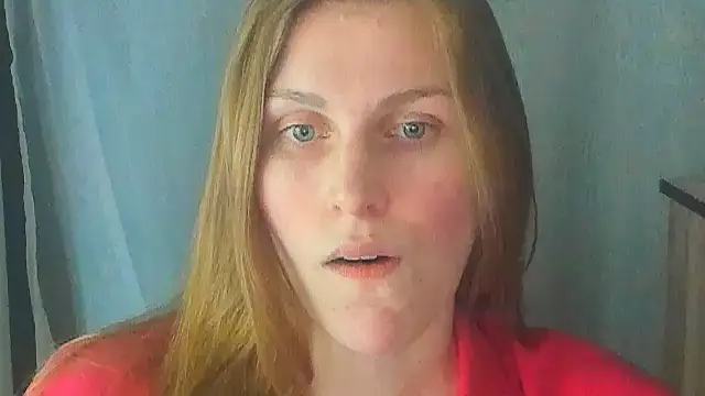 JuliaMuuun online show from 06-10-26, 09:16