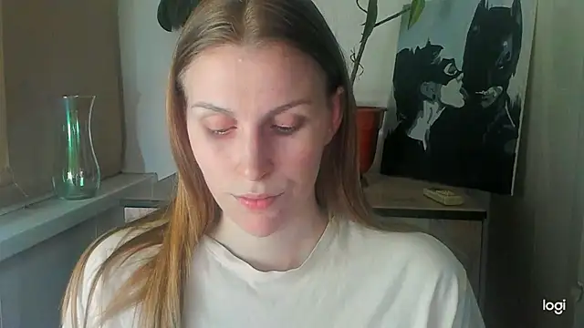 JuliaMuuun online show from 05-23-26, 06:40