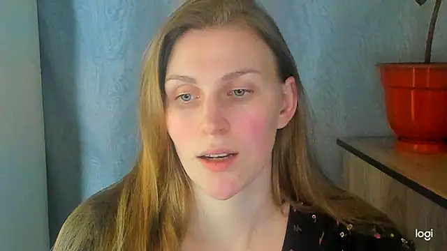JuliaMuuun online show from 05-30-26, 07:19