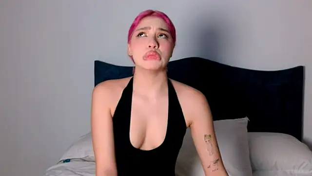 angelinhaaa online show from 11-14-25, 12:25