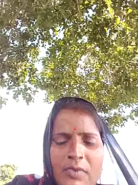 Neelamt12 online show from 10-04-25, 08:27