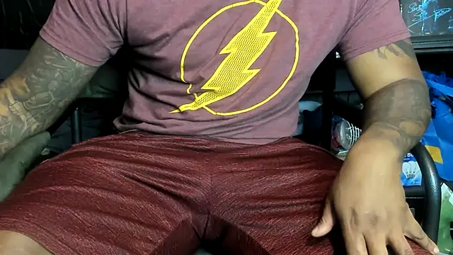 Snapshot of Phillydick9 chatting on 02-12-25, 05:26 Phillydick9 online show from 02-12-25, 05:26