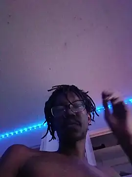 Snapshot of Moyo228 chatting on 02-03-26, 05:16 Moyo228 online show from 02-03-26, 05:16