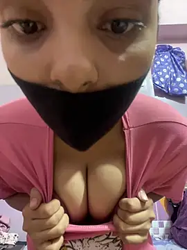 Snapshot of Sandhya_77 chatting on 07-16-26, 04:31 Sandhya 77 online show from 07-16-26, 04:31