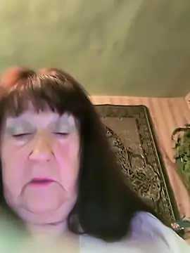 CrystalLime6411 online show from 04-12-26, 11:24