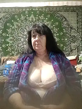 CrystalLime6411 online show from 10-11-25, 03:57