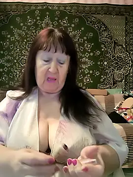 CrystalLime6411 online show from 04-15-26, 04:00