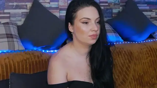 GrayLunna online show from 11-19-25, 06:57