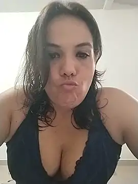 Snapshot of Bellapotencia1985 chatting on 10-25-25, 09:41 Bellapotencia1985 online show from 10-25-25, 09:41