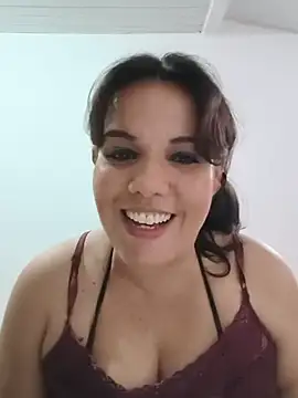 Snapshot of Bellapotencia1985 chatting on 07-18-26, 09:51 Bellapotencia1985 online show from 07-18-26, 09:51