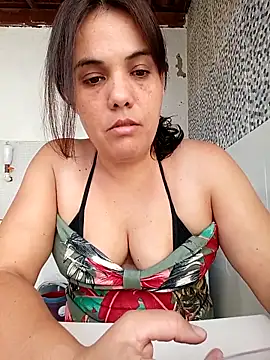 Bellapotencia1985 online show from 12-17-25, 10:09