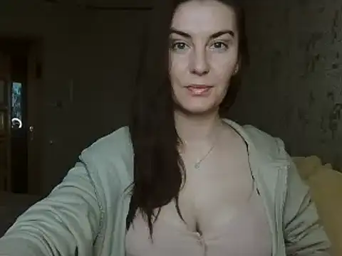 KatalinaQE online show from 11-14-25, 06:17