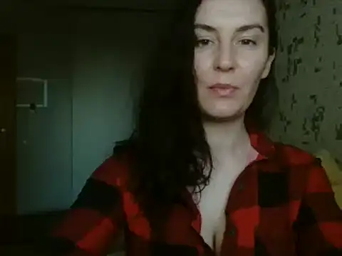 KatalinaQE online show from 09-17-25, 06:15