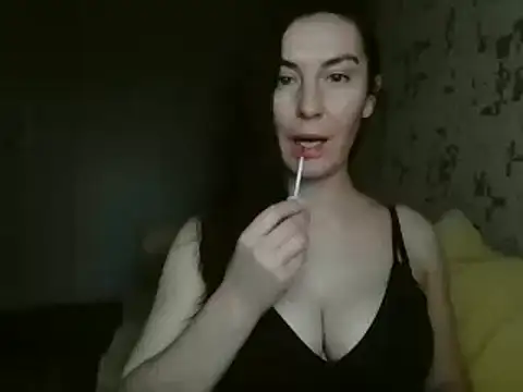 KatalinaQE online show from 09-16-25, 05:08