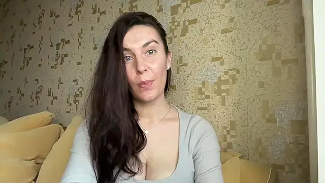 KatalinaQE online show from 02-09-26, 05:27