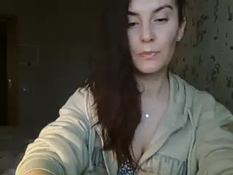 KatalinaQE online show from 11-15-25, 06:06