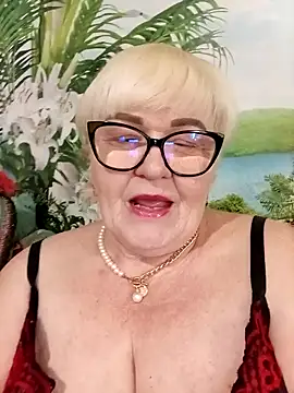 VioletSweet5566 online show from 05-20-26, 12:02