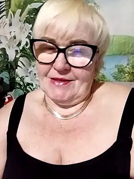 VioletSweet5566 online show from 05-12-26, 07:31