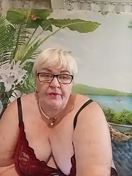 Snapshot of VioletSweet5566 chatting on 07-08-26, 05:52 VioletSweet5566 online show from 07-08-26, 05:52