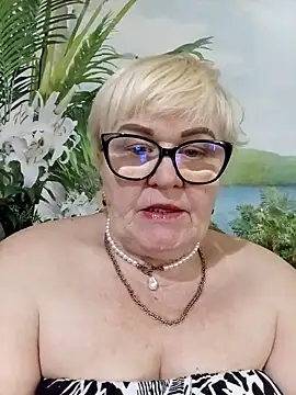 VioletSweet5566 online show from 04-26-26, 10:23