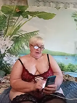 Snapshot of VioletSweet5566 chatting on 07-04-26, 06:53 VioletSweet5566 online show from 07-04-26, 06:53