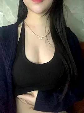 Lyly11 online show from 12-20-25, 02:36