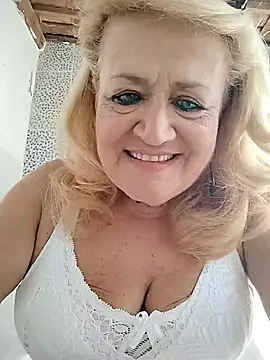 Snapshot of Belladama61 chatting on 10-07-25, 11:11 Belladama61 online show from 10-07-25, 11:11