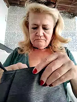 Belladama61 online show from 11-20-25, 06:08