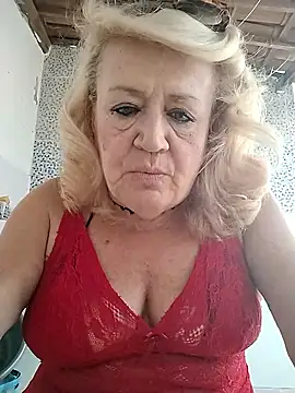 Snapshot of Belladama61 chatting on 01-18-26, 10:29 Belladama61 online show from 01-18-26, 10:29