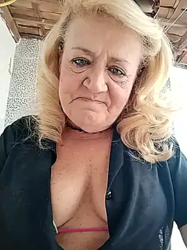 Snapshot of Belladama61 chatting on 11-02-25, 11:37 Belladama61 online show from 11-02-25, 11:37