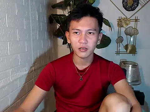 Snapshot of RalfAsian25 chatting on 05-14-26, 03:42 RalfAsian25 online show from 05-14-26, 03:42