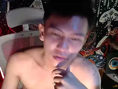 Snapshot of RalfAsian25 chatting on 05-21-26, 03:53 RalfAsian25 online show from 05-21-26, 03:53