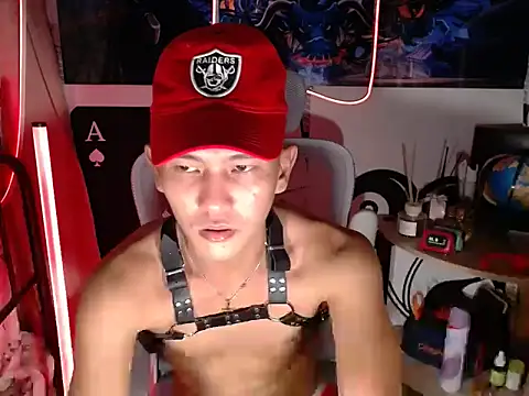 RalfAsian25 online show from 02-17-26, 05:21