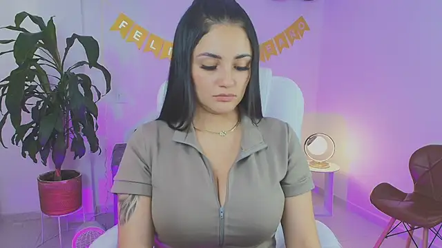 Julieta92  online show from 04-28-26, 09:19