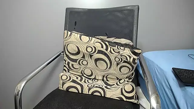 Ozimpho online show from 02-25-26, 10:04