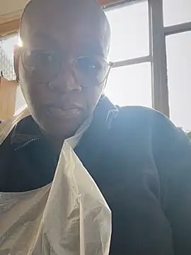 Ozimpho online show from 05-22-26, 11:52