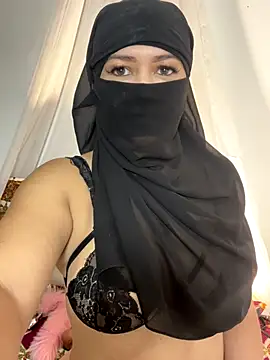 Amyraa  online show from 11-04-25, 01:37