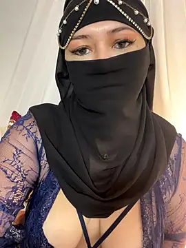 Snapshot of Amyraa_ chatting on 09-23-25, 03:41 Amyraa online show from 09-23-25, 03:41