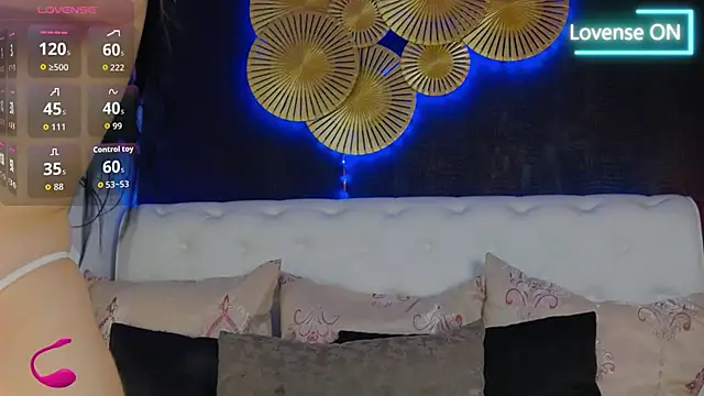 Snapshot of BellaKarma chatting on 02-27-26, 09:31 BellaKarma online show from 02-27-26, 09:31