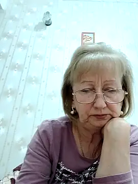 AlikaSwan5821 online show from 10-31-25, 08:16