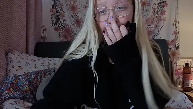 Daisyxoxo  online show from 03-04-26, 09:50