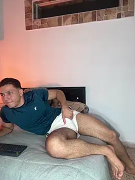 max valiant1 online show from 09-17-25, 04:58