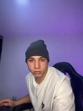 max valiant1 online show from 02-18-26, 07:28