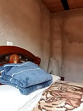 Snapshot of Williams_Hera chatting on 10-27-25, 05:03 Williams Hera online show from 10-27-25, 05:03