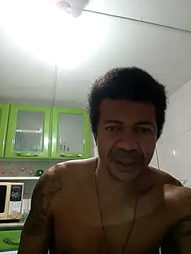 moreno25centimetro online show from 11-26-25, 12:32