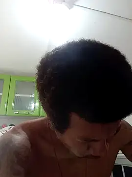 moreno25centimetro online show from 12-05-25, 02:37