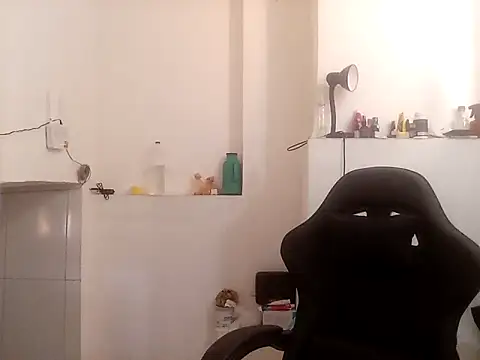 moreno25centimetro online show from 09-17-25, 12:40