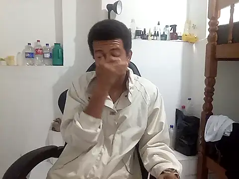 moreno25centimetro online show from 09-29-25, 05:36