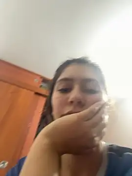 Snapshot of miss_silvia chatting on 09-18-25, 03:42 miss silvia online show from 09-18-25, 03:42