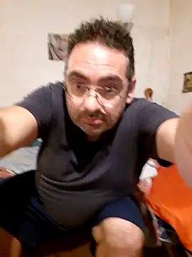 Snapshot of Jouons-ensembles2 chatting on 11-16-25, 03:39 Jouons-ensembles2 online show from 11-16-25, 03:39